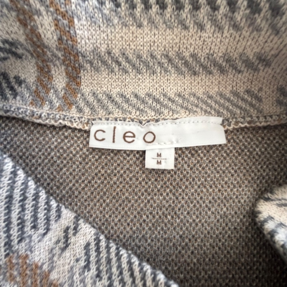 Cleo mock neck neutral tone pullover sweater with button detail size M - Picture 10 of 14